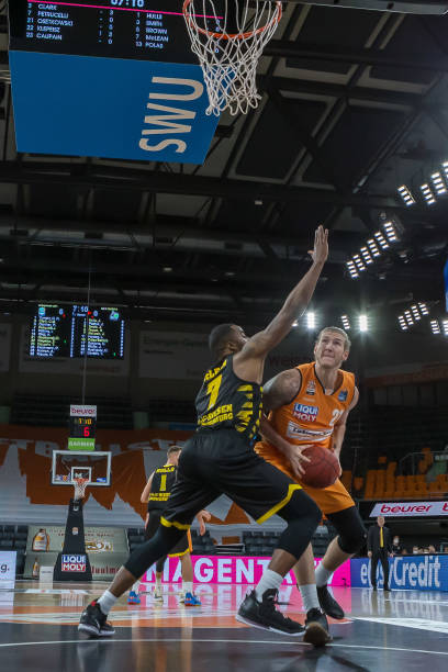 响了无数年 响了无数年