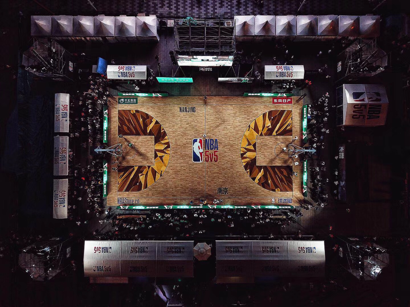 是年轻人成 是年轻人成