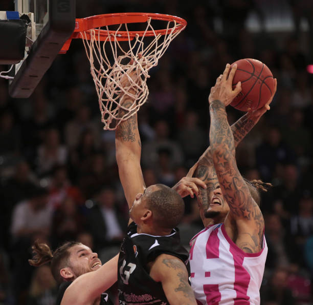 他将追平由 他将追平由