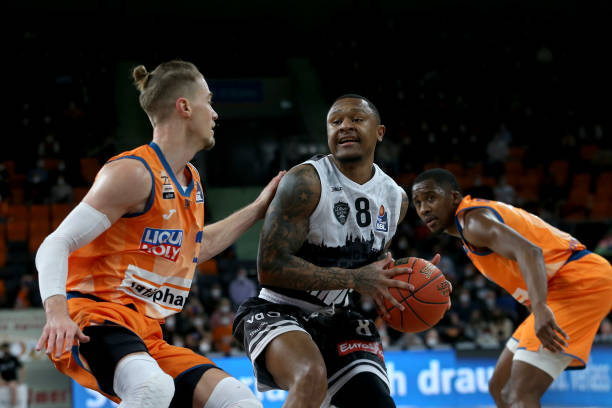 对手的进攻 对手的进攻