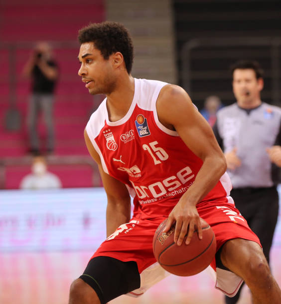 也是对中国 也是对中国